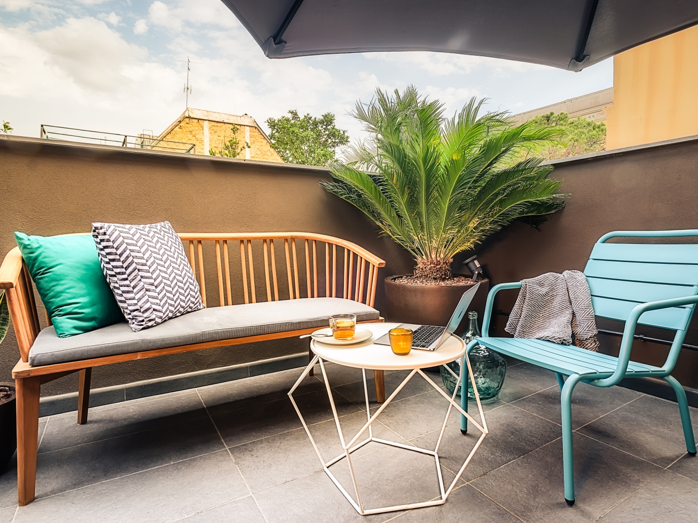 Moderne und geräumige Monatsmietwohnung mit Terrasse in der Nähe von Camp Nou - My Space Barcelona Appartementen