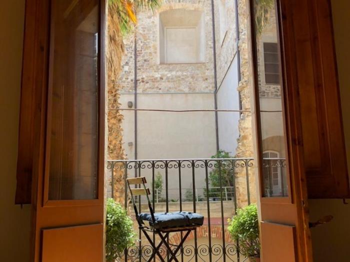 Schöne und komfortable Wohnung im Zentrum von Raval mit drei Balkonen - My Space Barcelona Appartementen