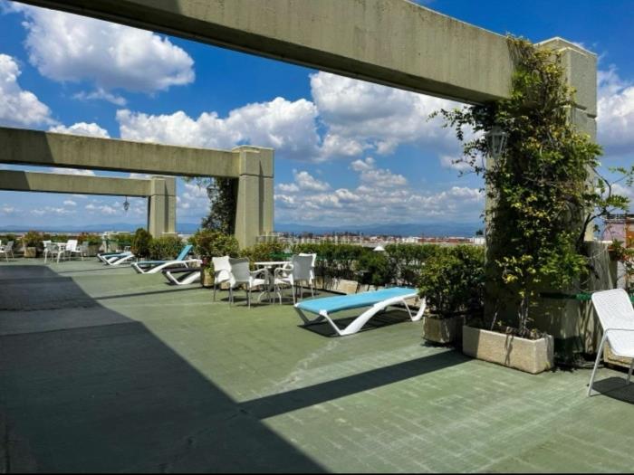 Modernes Loft mit Pool auf dem Dach und Blick auf die Stadt - My Space Madrid Appartementen