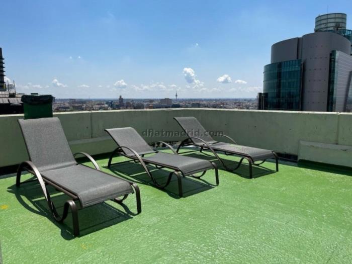 Modernes Loft mit Pool auf dem Dach und Blick auf die Stadt - My Space Madrid Appartementen