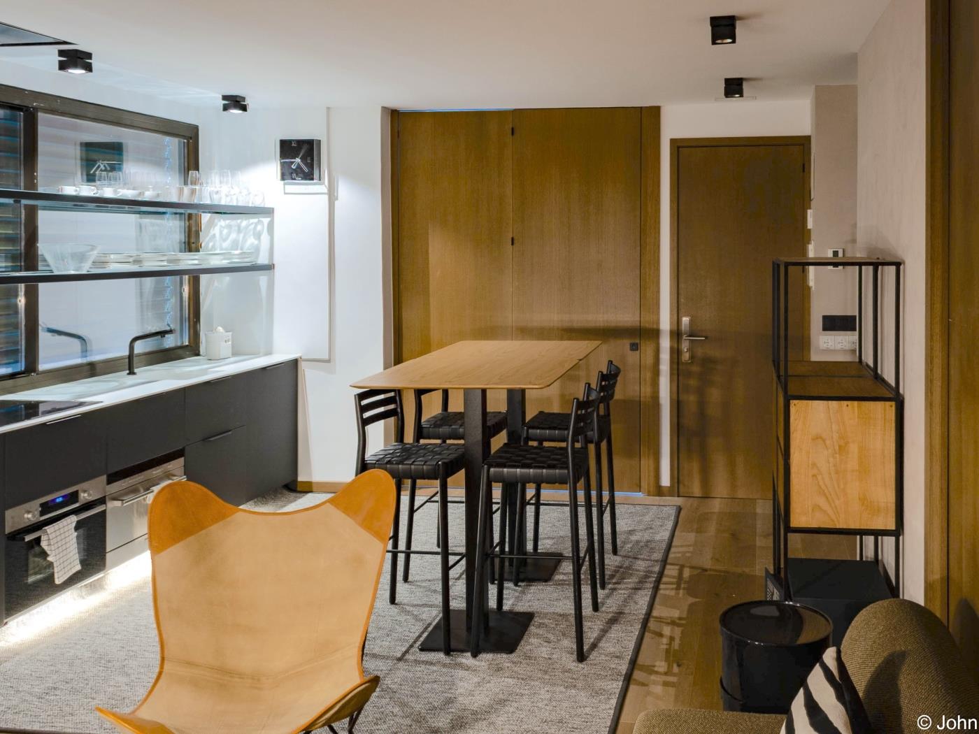 Chic Studio Loft mit Stadtblick und Dachpool - My Space Madrid Appartementen
