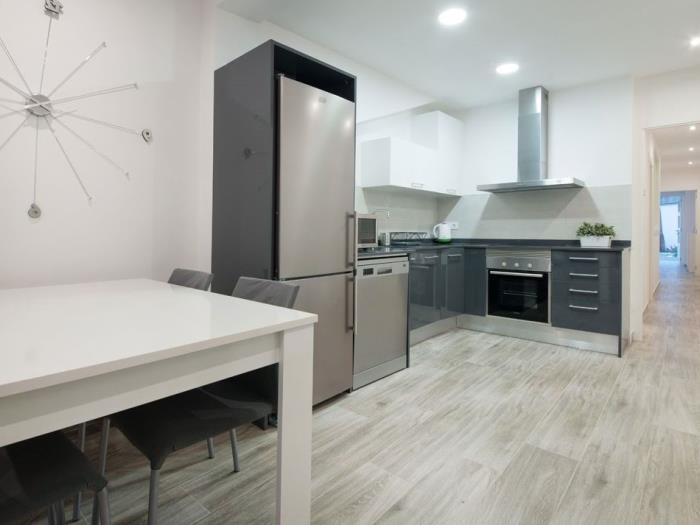 Modernes 2-Zi.-Apartment mit Terrasse in Les Corts - My Space Barcelona Appartementen