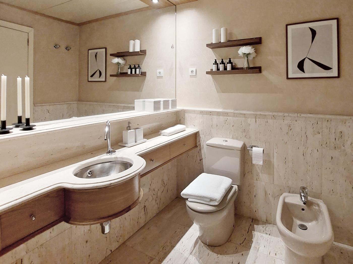 Möblierte 2-Zimmer-Wohnung Bädern gegenüber dem Hotel Palace - My Space Barcelona Appartementen